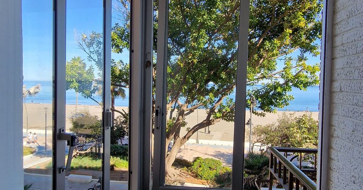 Apartamento de planta media en Estepona, Estepona, 2/12
