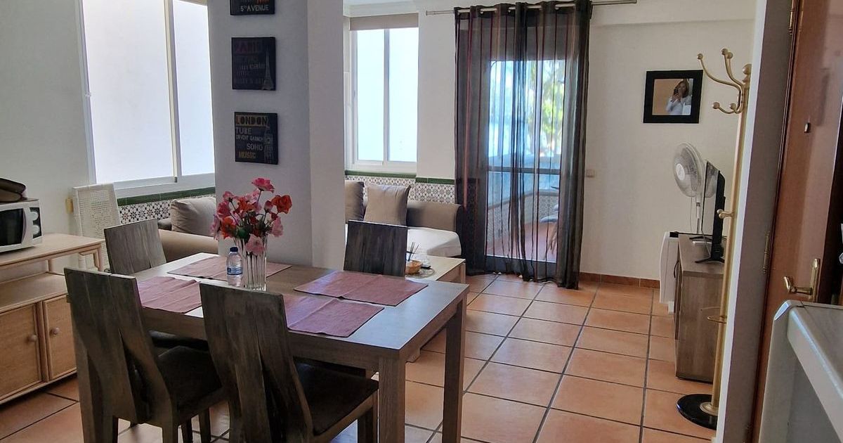 Apartamento de planta media en Estepona, Estepona, 6/12
