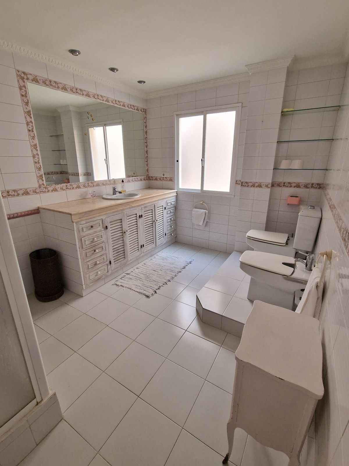 Apartamento de planta media en Estepona, Estepona, 7/12