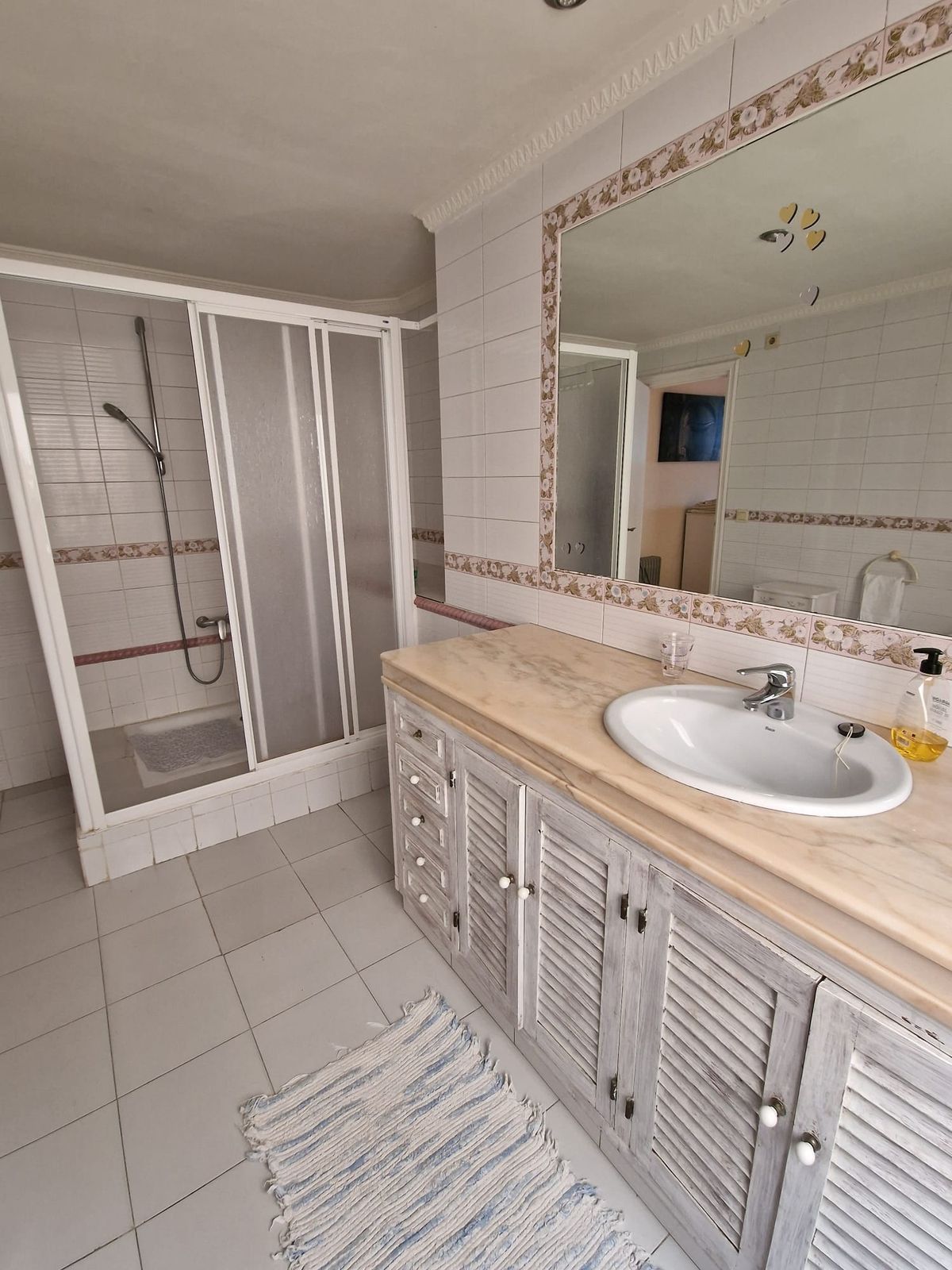 Apartamento de planta media en Estepona, Estepona, 8/12