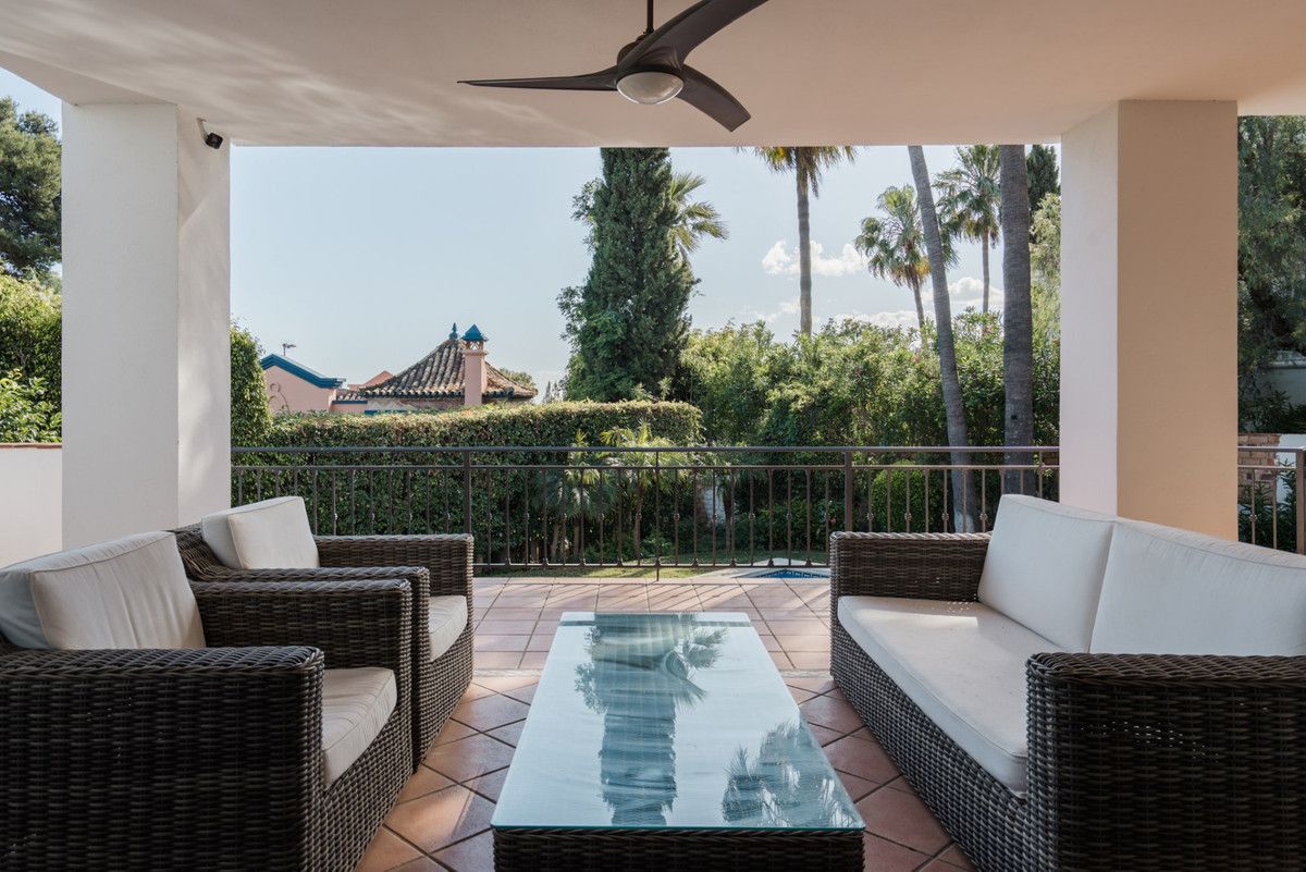 Vrijstaande Villa in El Rosario, El Rosario, 3/12