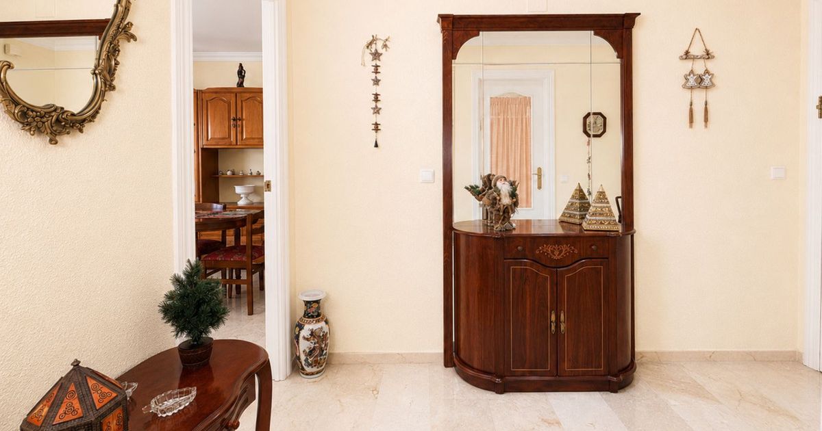 Middle Floor Apartment in Estepona, Estepona, 4/12