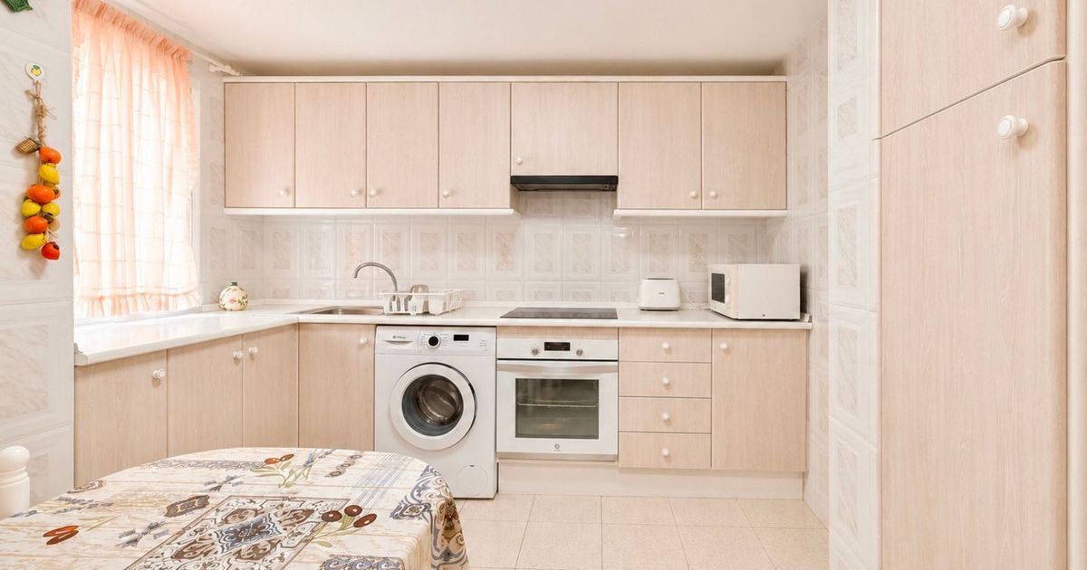 Middle Floor Apartment in Estepona, Estepona, 10/12