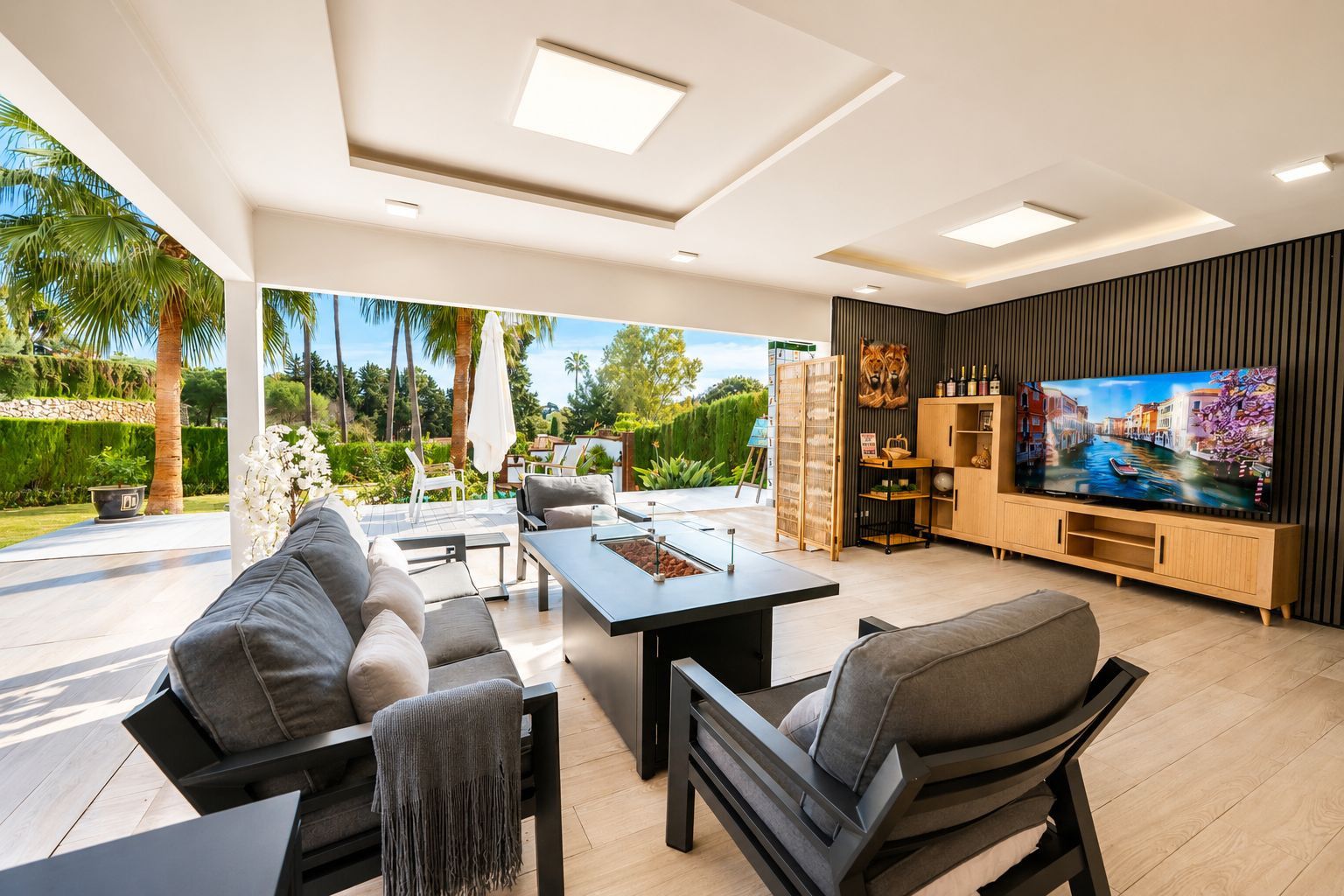 Villa in Estepona, El Paraiso, Estepona, 1/12