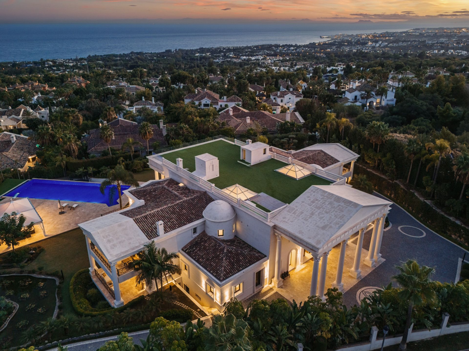 Villa in Marbella Golden Mile, Sierra Blanca, Marbella Golden Mile, 2/12