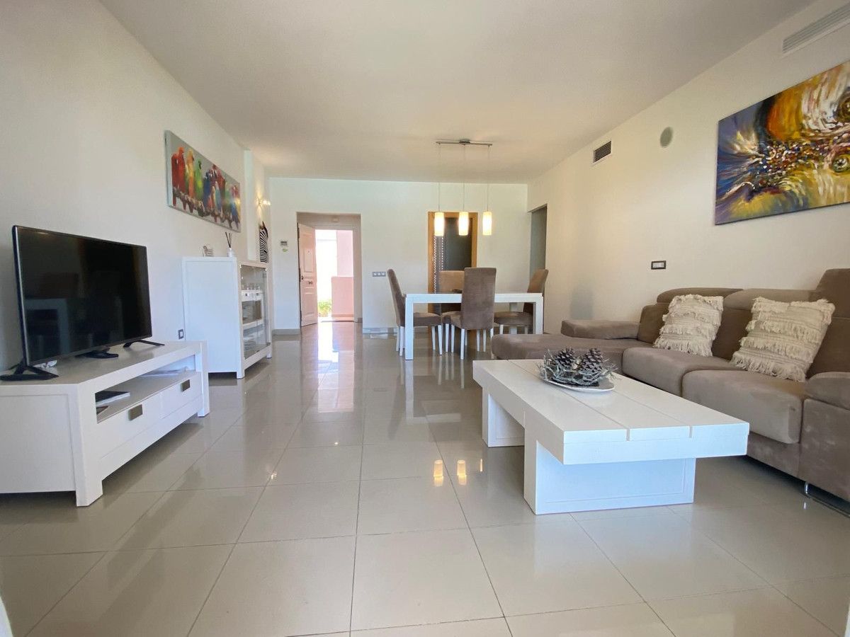 Apartament na parterze w Estepona, Estepona, 8/12