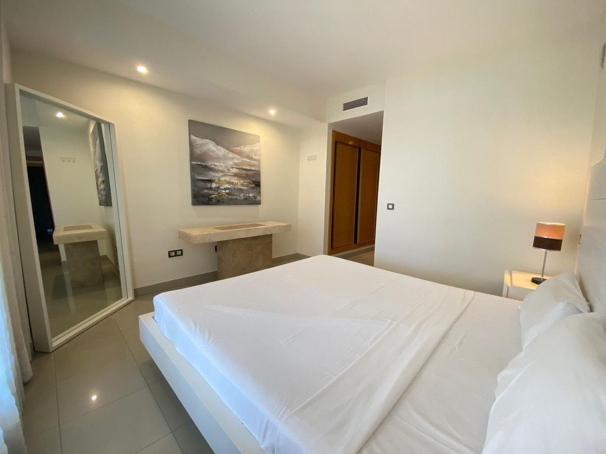 Apartament na parterze w Estepona, Estepona, 10/12
