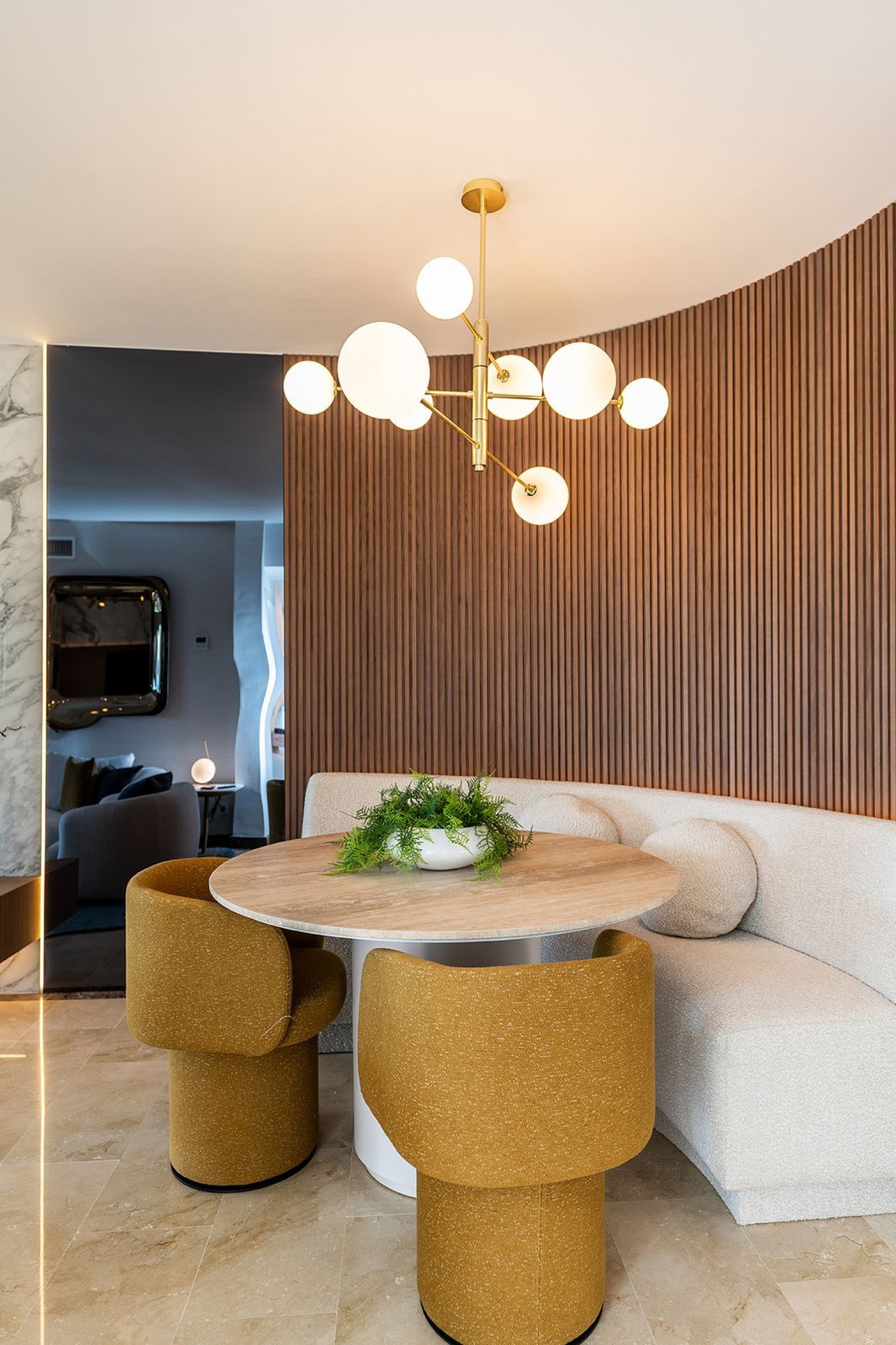 Middle Floor Apartment in Bel Air, Bel Air, 11/12