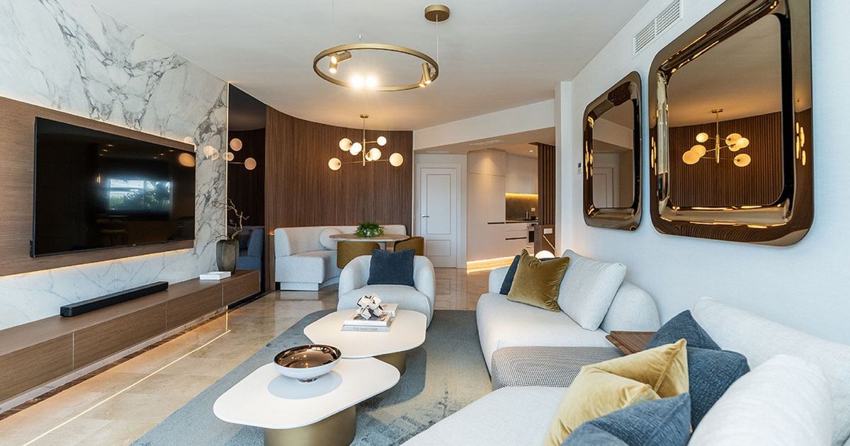 Middle Floor Apartment in Bel Air, Bel Air, 9/12