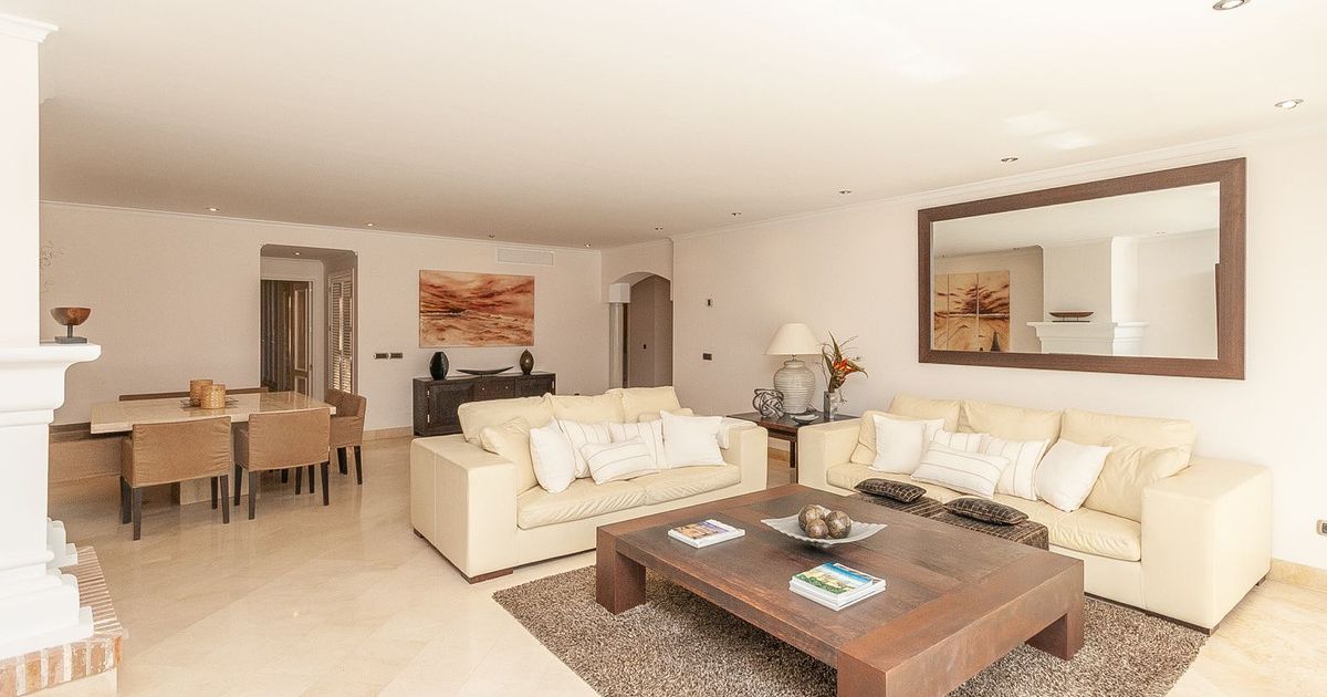 Mittelgeschoss-Wohnung in Elviria, Elviria, 12/12