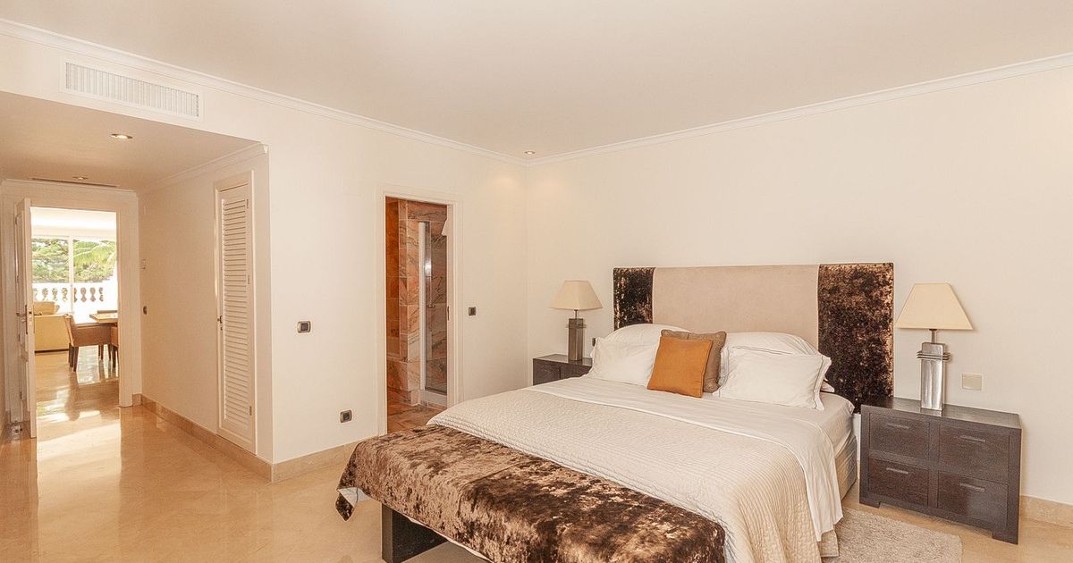 Mittelgeschoss-Wohnung in Elviria, Elviria, 5/12