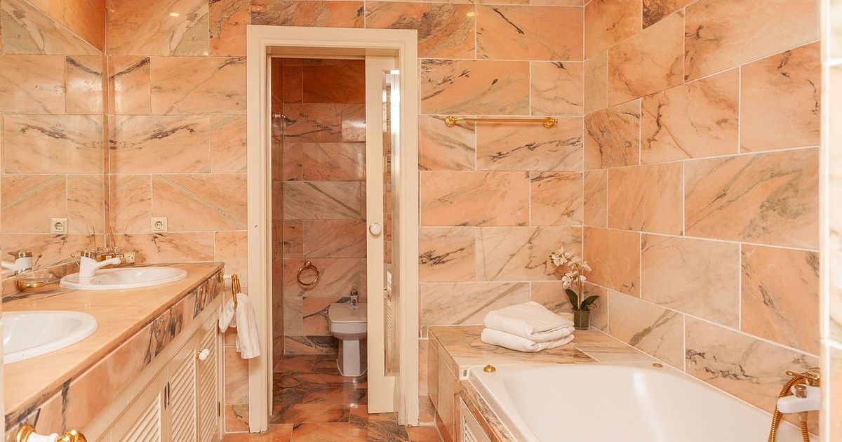 Mittelgeschoss-Wohnung in Elviria, Elviria, 6/12