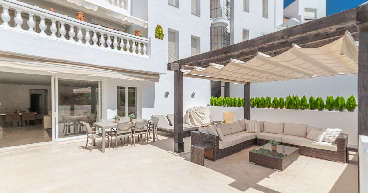 Mittelgeschoss-Wohnung in Elviria, Elviria, 10/12
