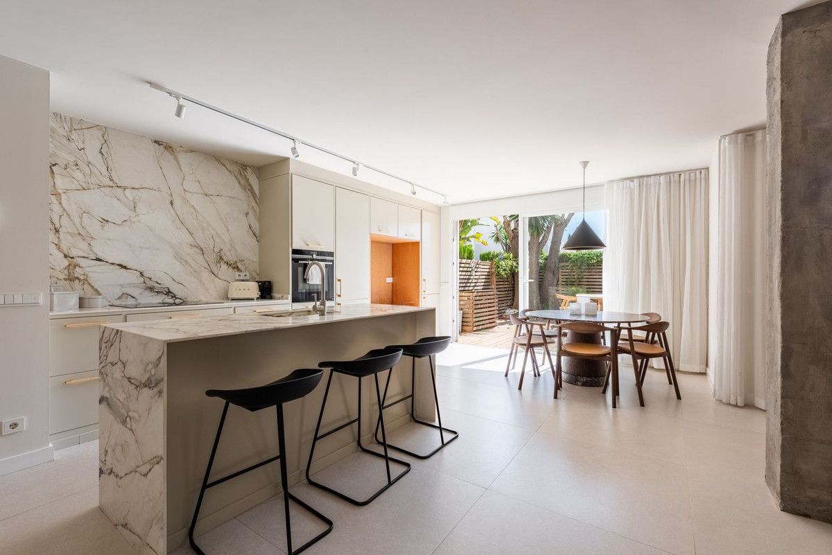 Apartamento en planta baja en Nueva Andalucía, Nueva Andalucía, 2/12