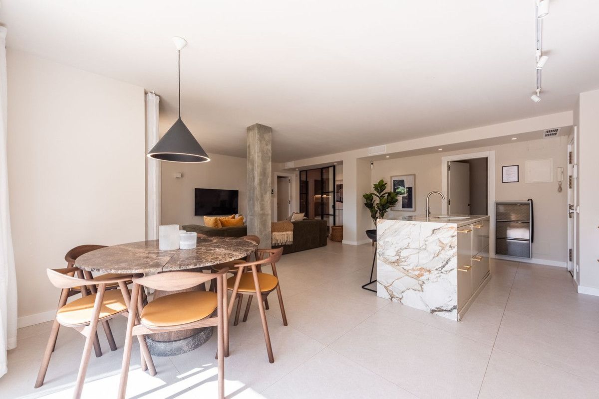 Apartamento en planta baja en Nueva Andalucía, Nueva Andalucía, 4/12
