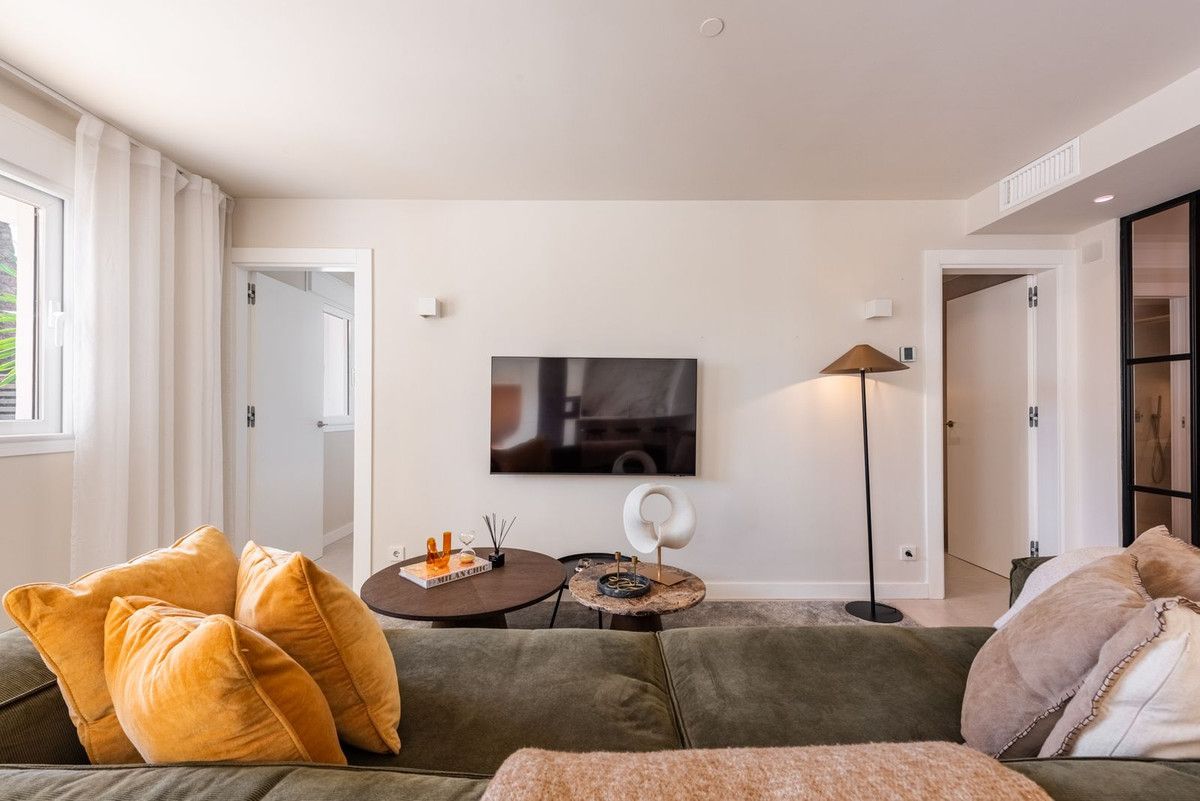Apartamento en planta baja en Nueva Andalucía, Nueva Andalucía, 5/12