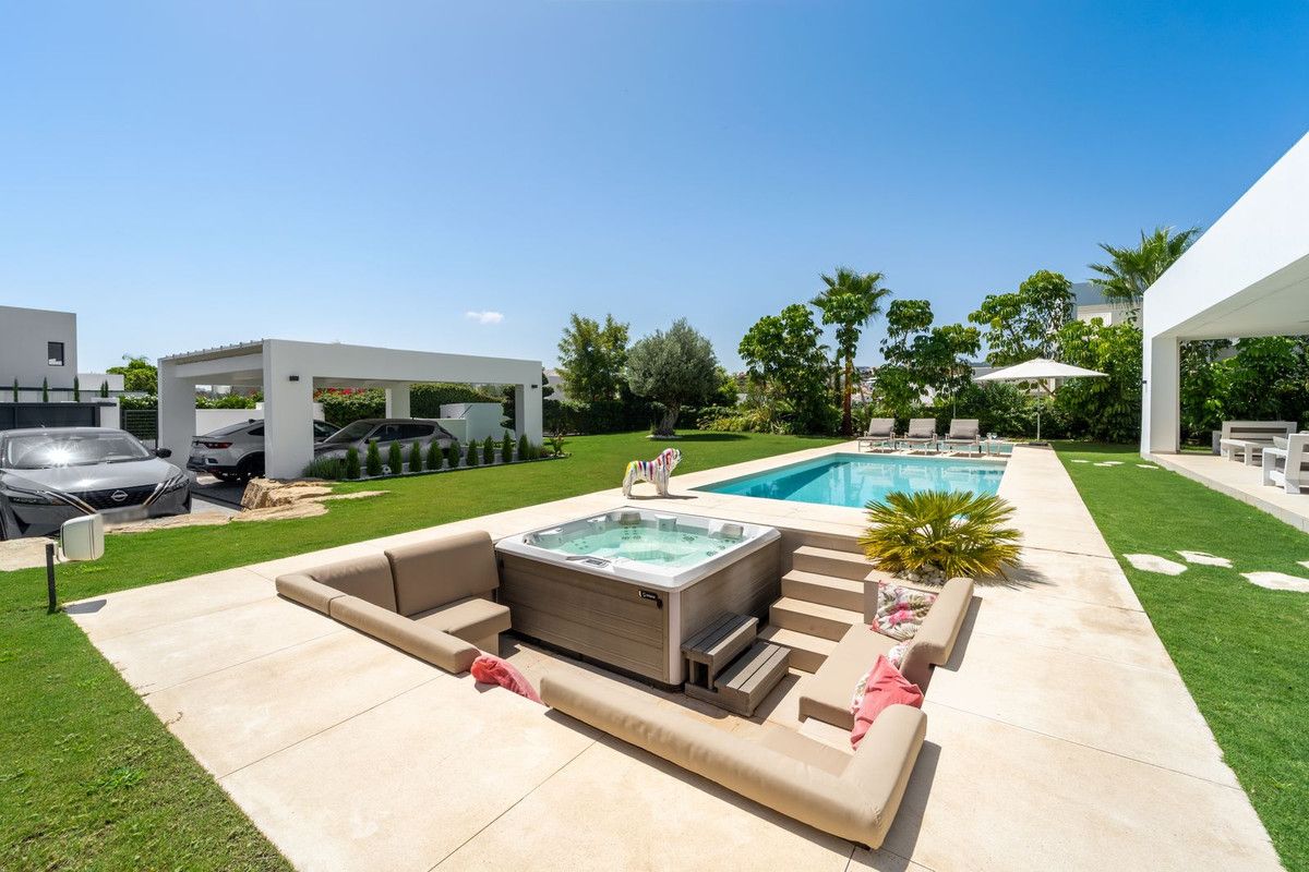 Freistehende Villa in La Cala Golf, La Cala Golf, 1/12