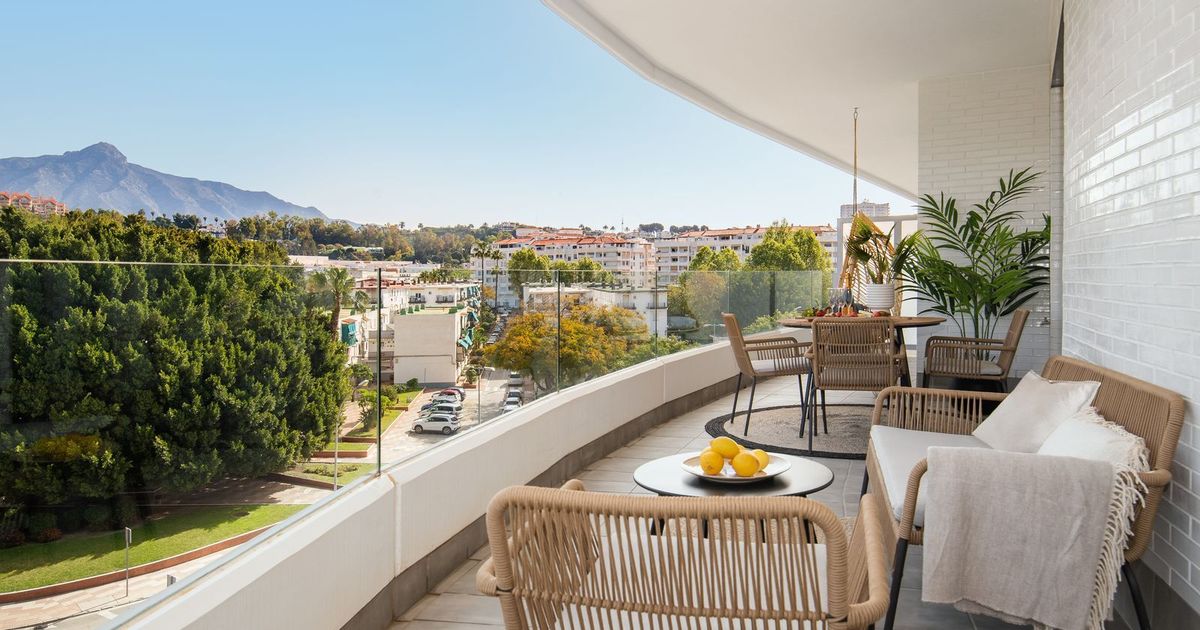 Appartement en étage moyen à Nueva Andalucía, Nueva Andalucía, 3/12