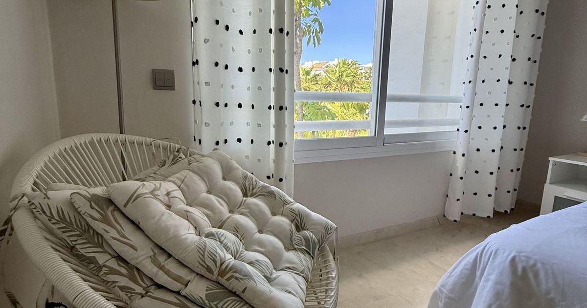 Apartamento en planta media en Estepona, Estepona, 11/12