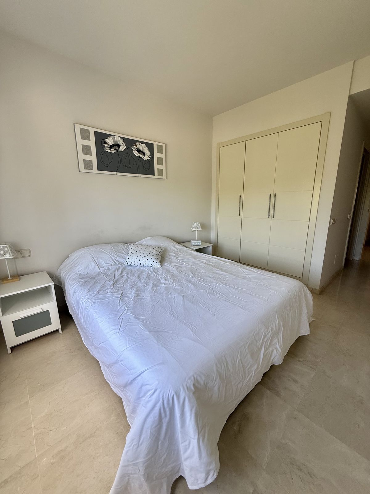 Apartamento en planta media en Estepona, Estepona, 12/12