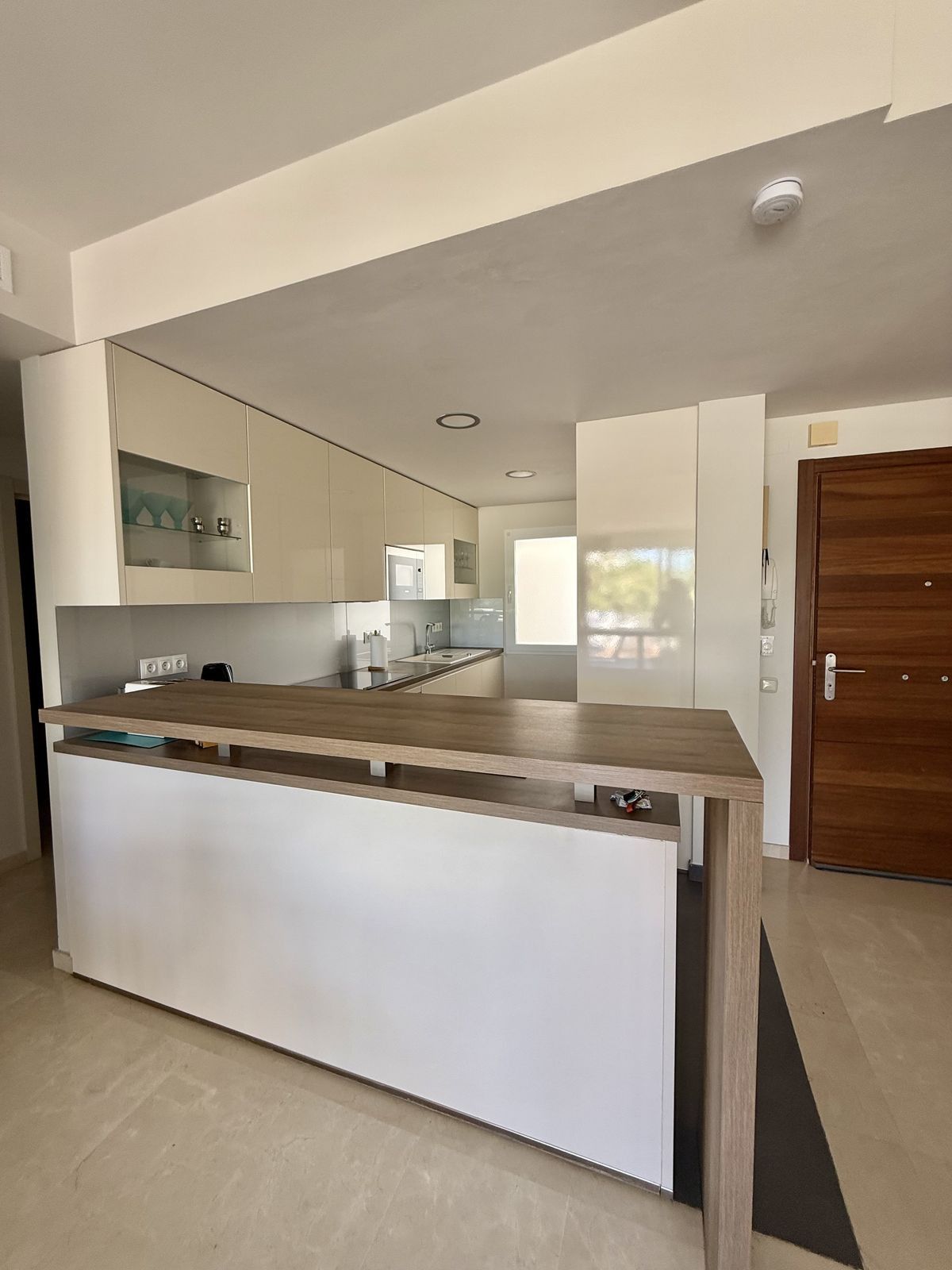 Apartamento en planta media en Estepona, Estepona, 5/12