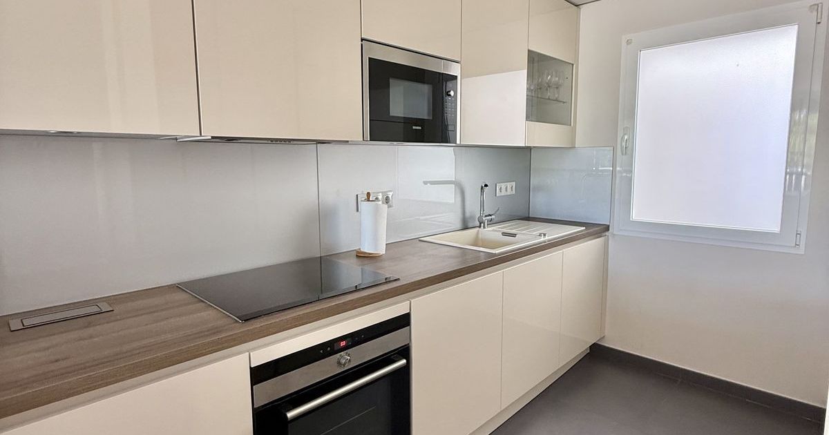 Apartamento en planta media en Estepona, Estepona, 7/12