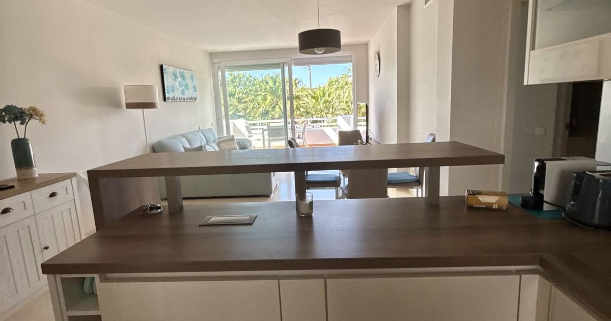 Apartamento en planta media en Estepona, Estepona, 9/12
