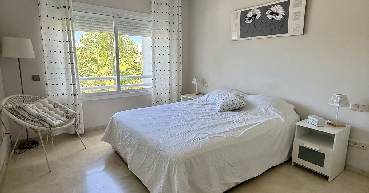 Apartamento en planta media en Estepona, Estepona, 10/12