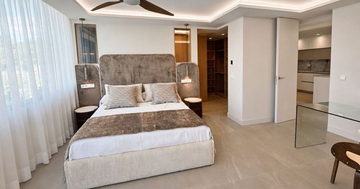 Middle Floor Apartment in Estepona, Estepona, 3/12