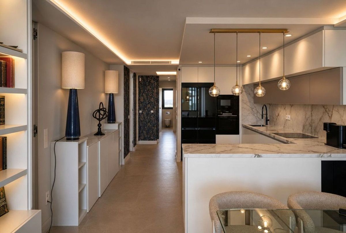 Middle Floor Apartment in Estepona, Estepona, 4/12