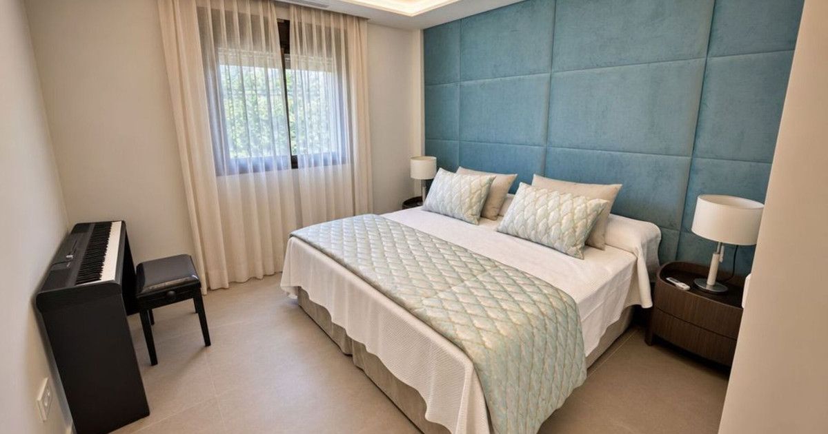 Middle Floor Apartment in Estepona, Estepona, 7/12