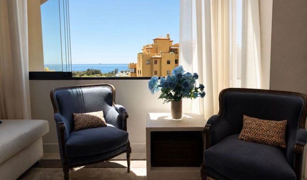Middle Floor Apartment in Estepona, Estepona, 9/12