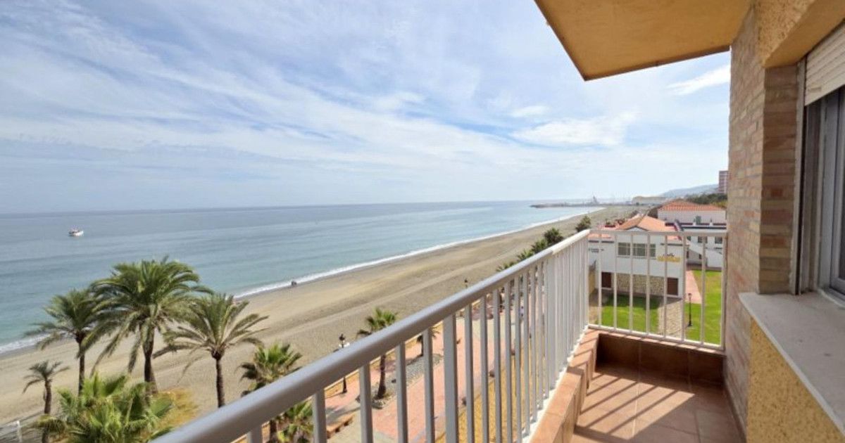 Wohnung in der mittleren Etage in San Luis de Sabinillas, San Luis de Sabinillas, 1/12