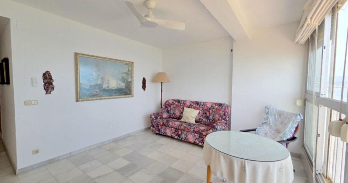 Wohnung in der mittleren Etage in San Luis de Sabinillas, San Luis de Sabinillas, 5/12