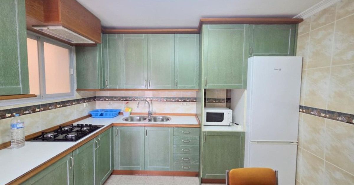 Wohnung in der mittleren Etage in San Luis de Sabinillas, San Luis de Sabinillas, 7/12