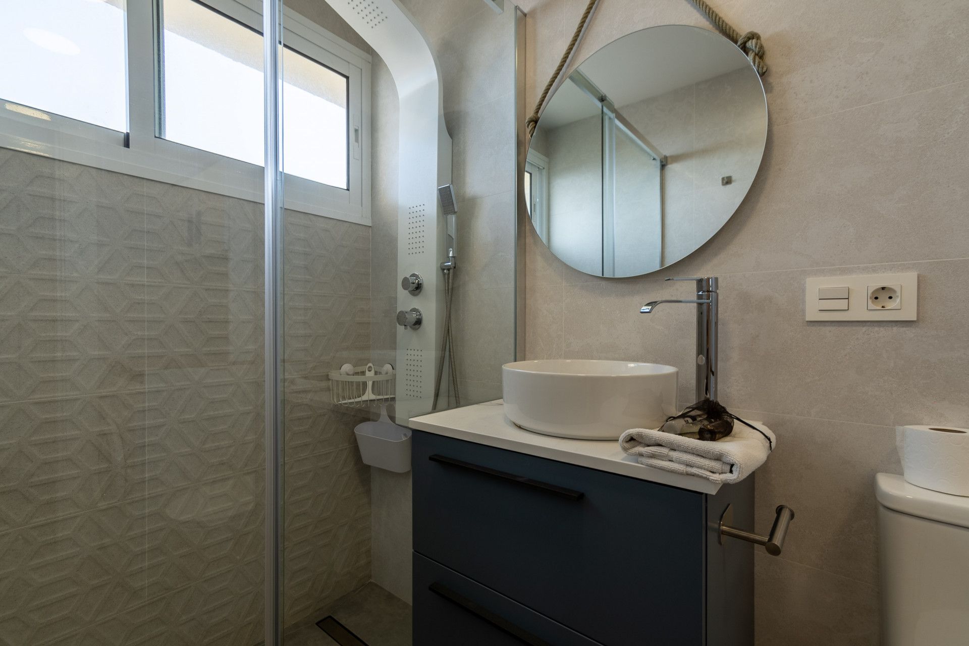Appartement à Marbella East, Elviria Playa, Marbella East, 12/12