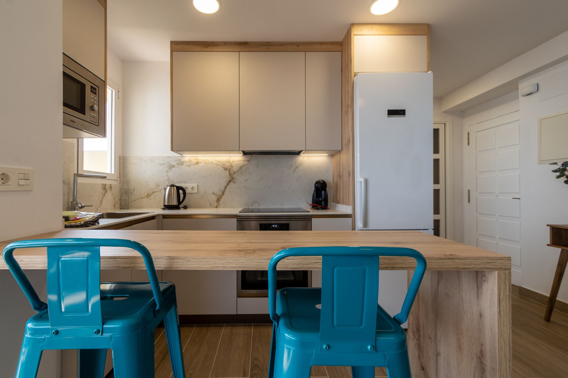 Appartement à Marbella East, Elviria Playa, Marbella East, 7/12
