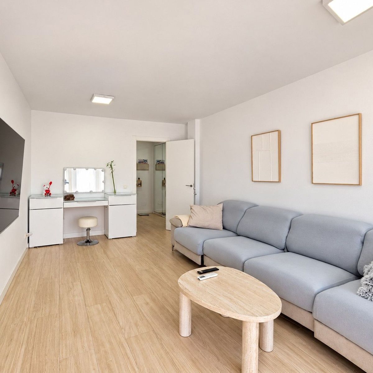 Top Floor Apartment in Estepona, Estepona, 3/12