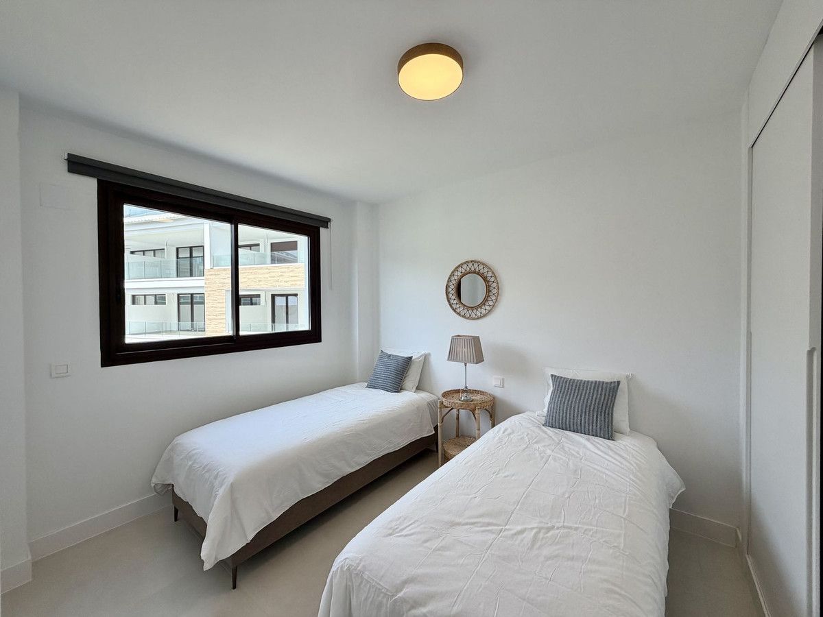 Middle Floor Apartment in Fuengirola, Fuengirola, 10/12