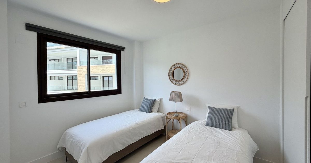 Middle Floor Apartment in Fuengirola, Fuengirola, 10/12