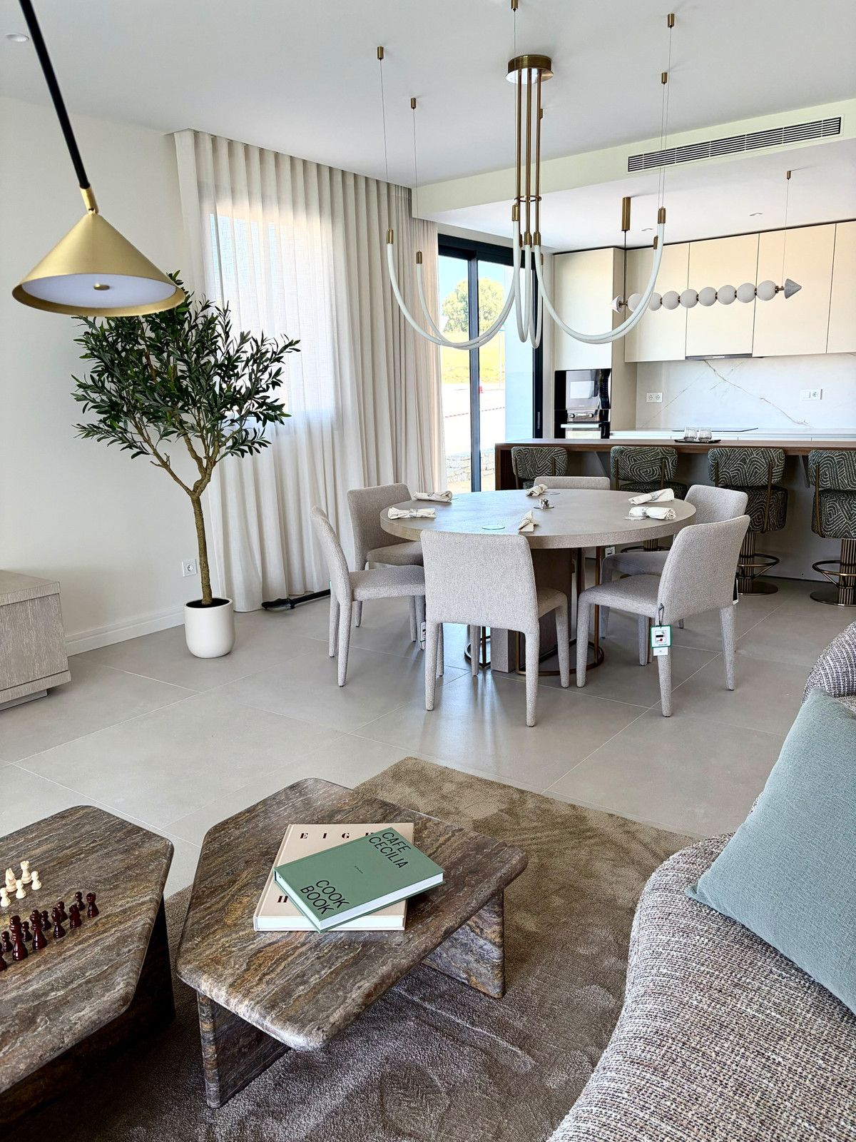 Appartement en Rez-de-Chaussée à Estepona, Estepona, 1/12