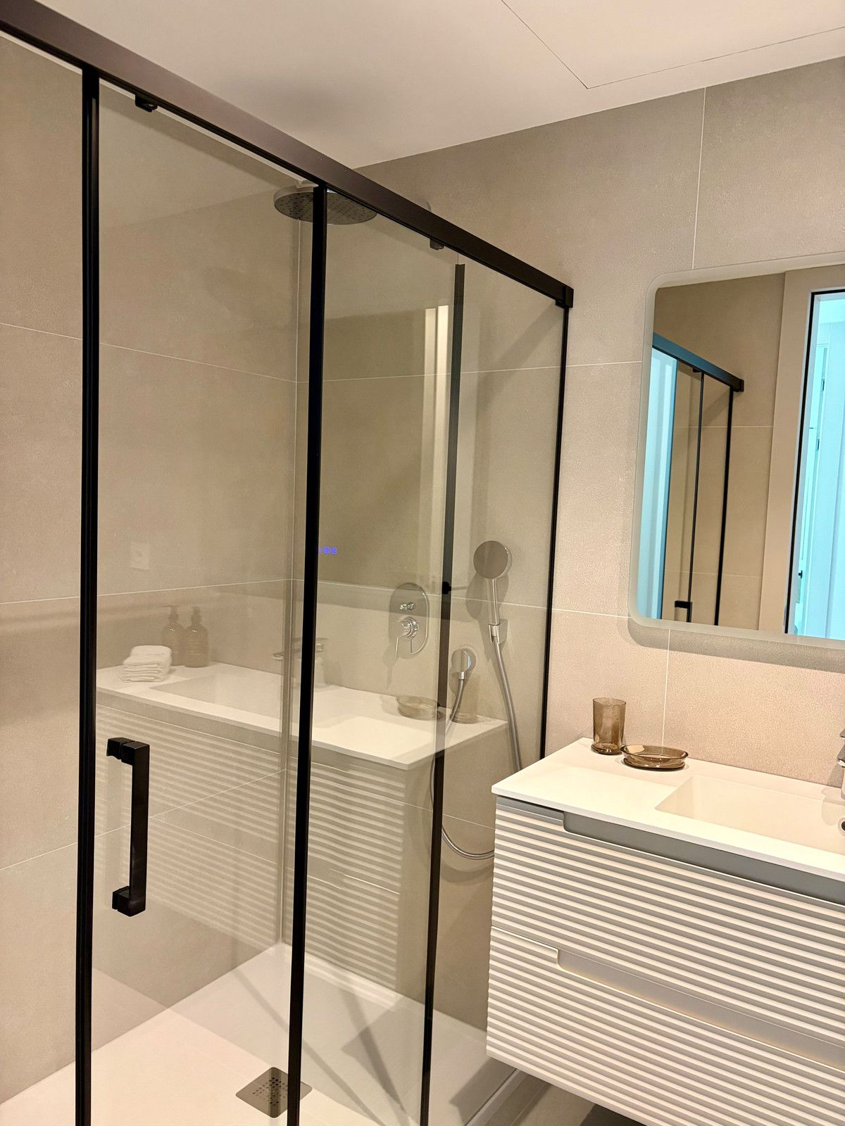 Appartement en Rez-de-Chaussée à Estepona, Estepona, 6/12