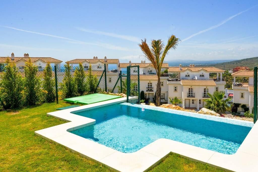 Town House in Manilva, Bahia de las Rocas, Manilva, 1/12