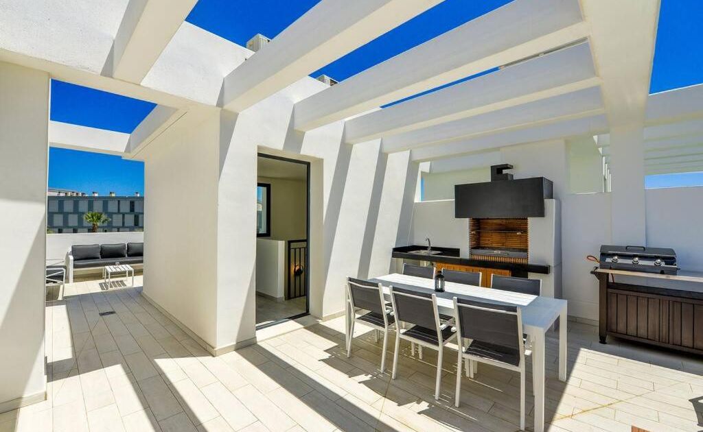 Town House in Manilva, Bahia de las Rocas, Manilva, 10/12
