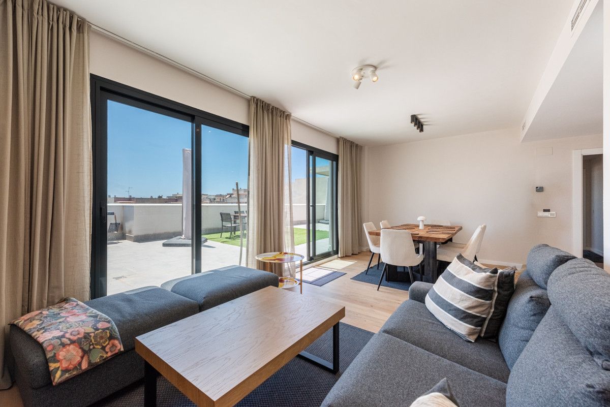 Penthouse in Las Lagunas, Las Lagunas, 3/12