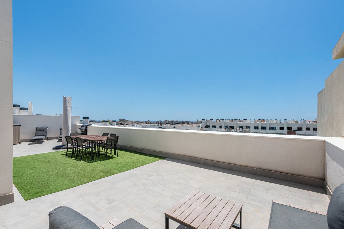 Penthouse in Las Lagunas, Las Lagunas, 5/12
