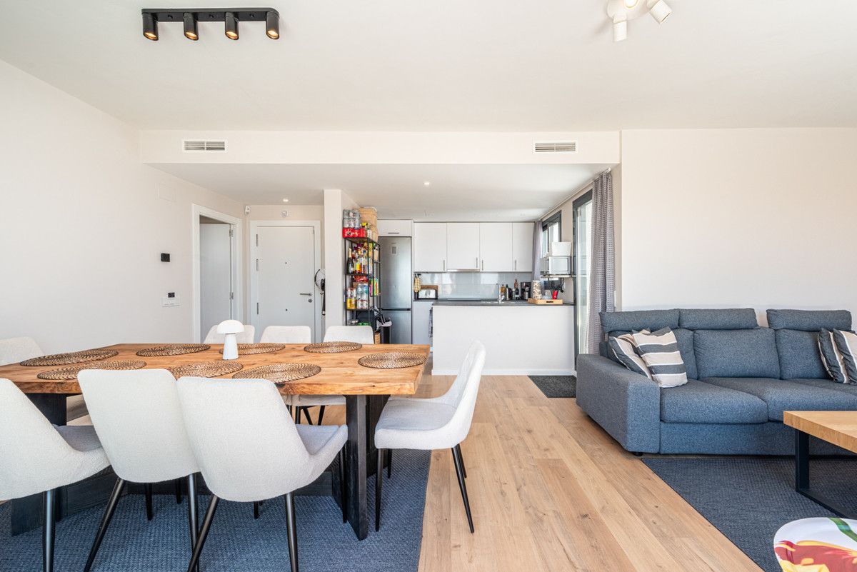 Penthouse in Las Lagunas, Las Lagunas, 10/12