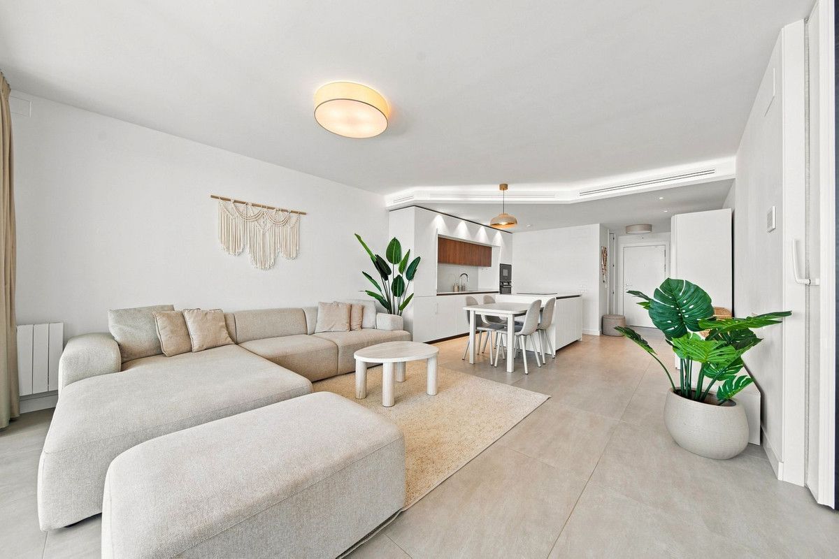 Квартира на среднем этаже в Fuengirola, Fuengirola, 6/12
