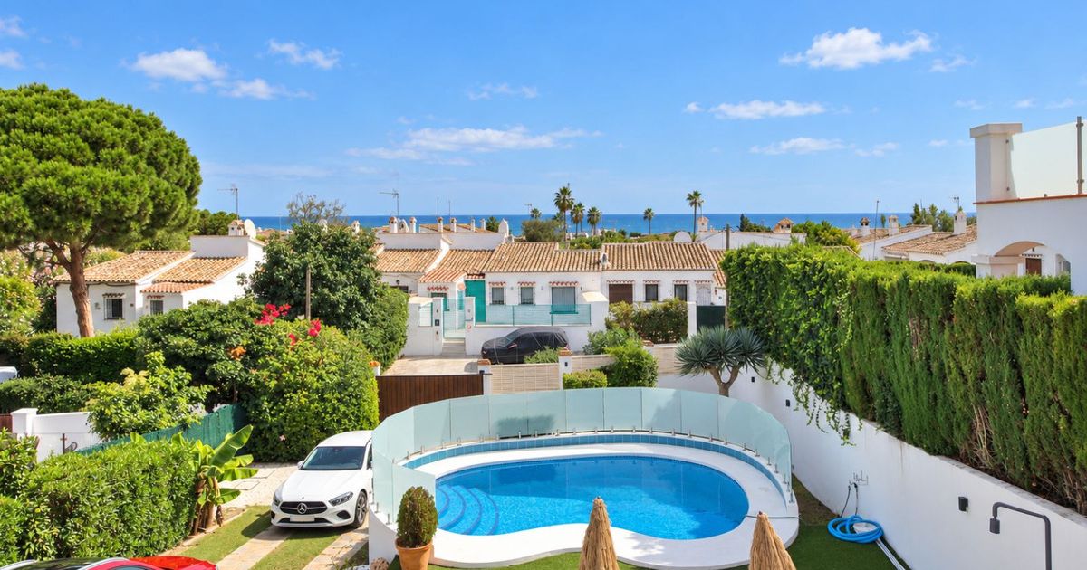 Vrijstaande villa in El Chaparral, El Chaparral, 8/12