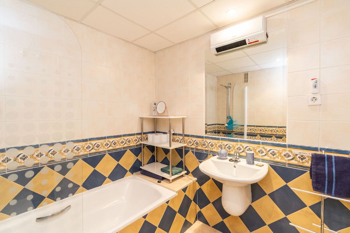 Ground Floor Apartment in Miraflores, Miraflores, 9/12